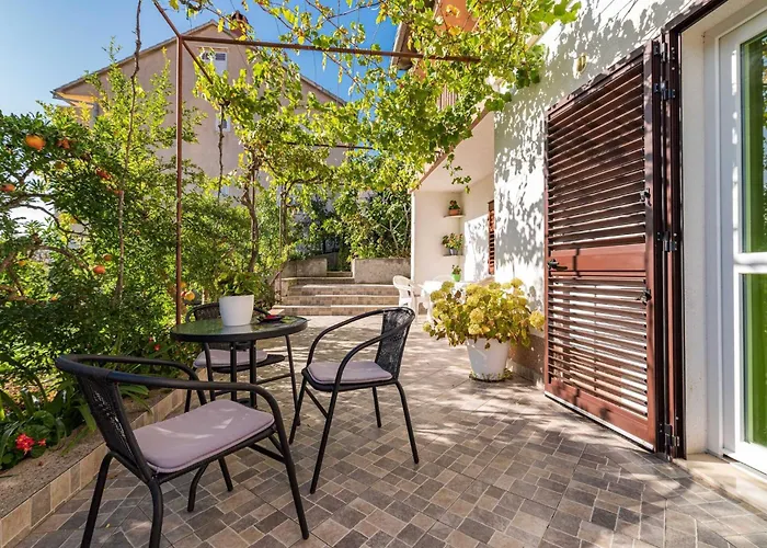 Sekula Apartamento *